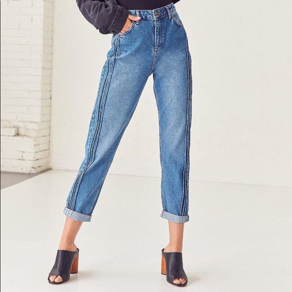Urban Outfitters BDG High Waisted Mom Jeans with Pintuck Detail